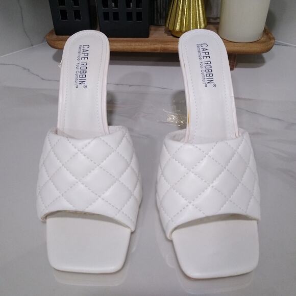[H329] Cape Robbin "Stitch" Off White Square Toe Heels, Size 9M - Picture 4 of 10